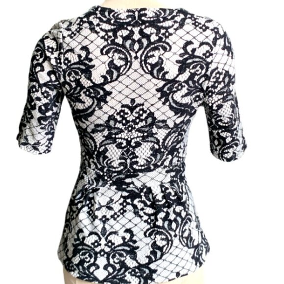 Anthropologie Postmark Leia Lace Pattern Swing Peplum Top S Black & White 37D - Picture 5 of 9